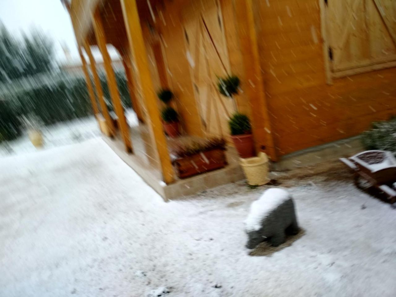 Kastor Chalets Ampelokipoi  外观 照片