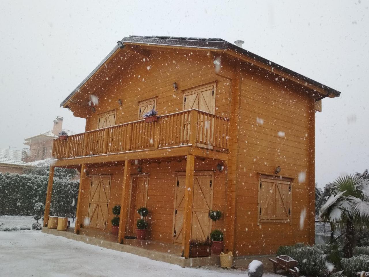 Kastor Chalets Ampelokipoi  外观 照片