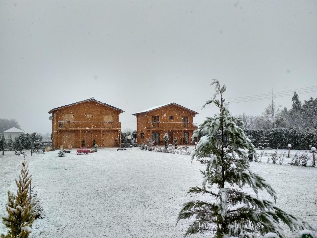Kastor Chalets Ampelokipoi  外观 照片